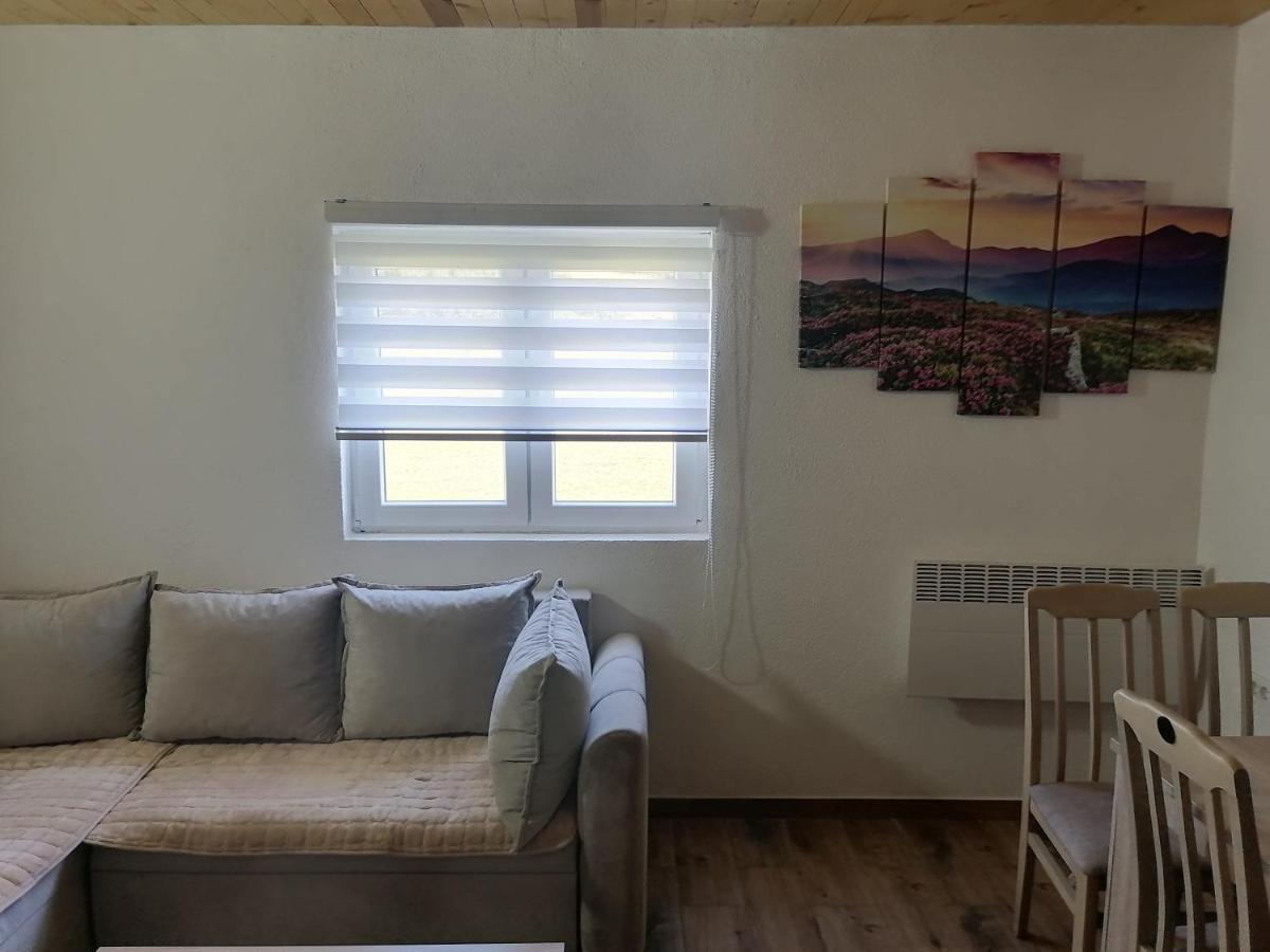 Bungalovi Tim 자블야크 외부 사진